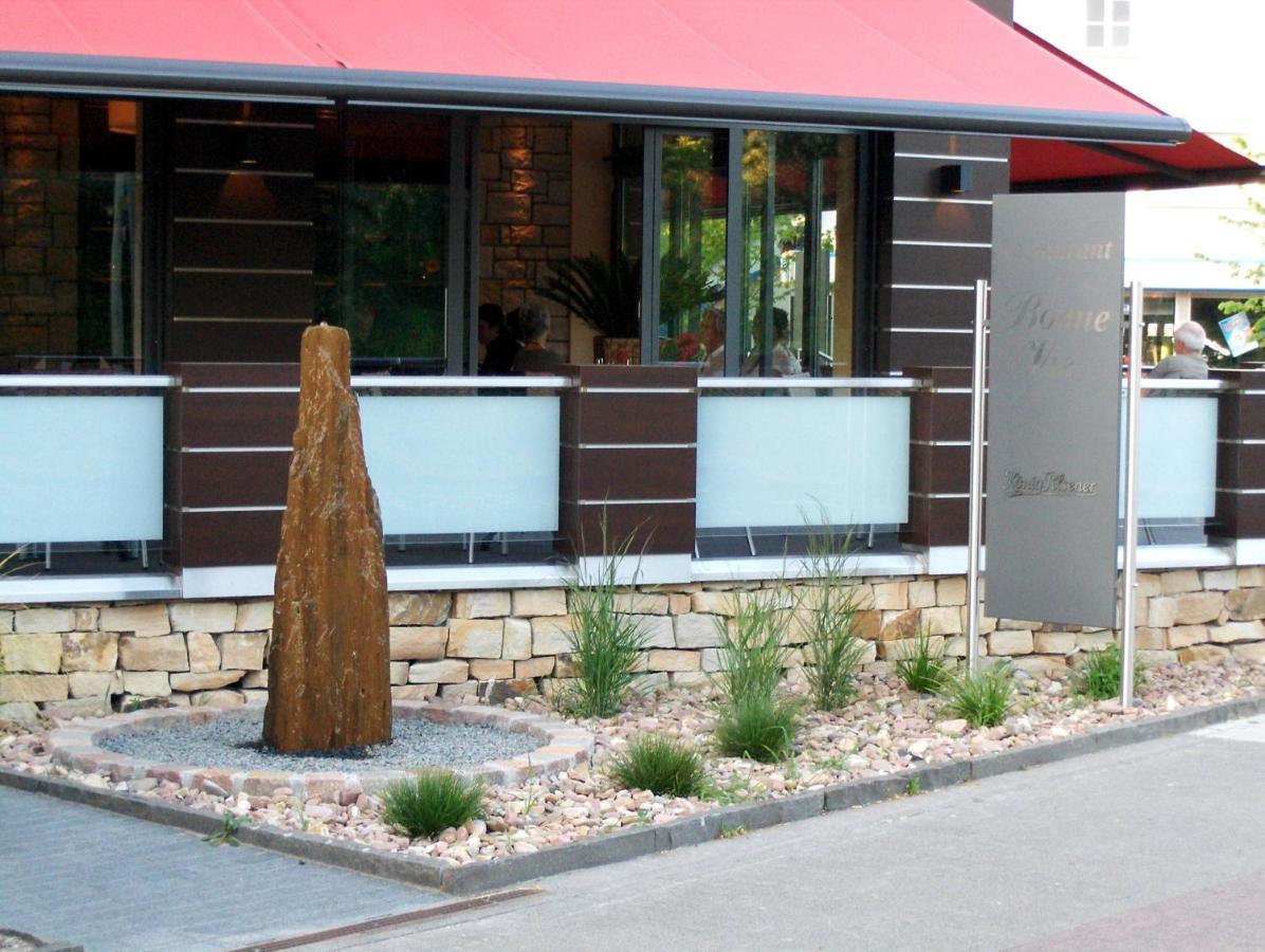 Hotel Lindenkrug 居特斯洛 外观 照片